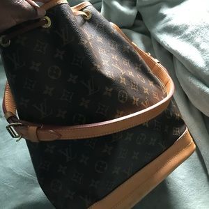 COPY - Louis Vuitton NEO
